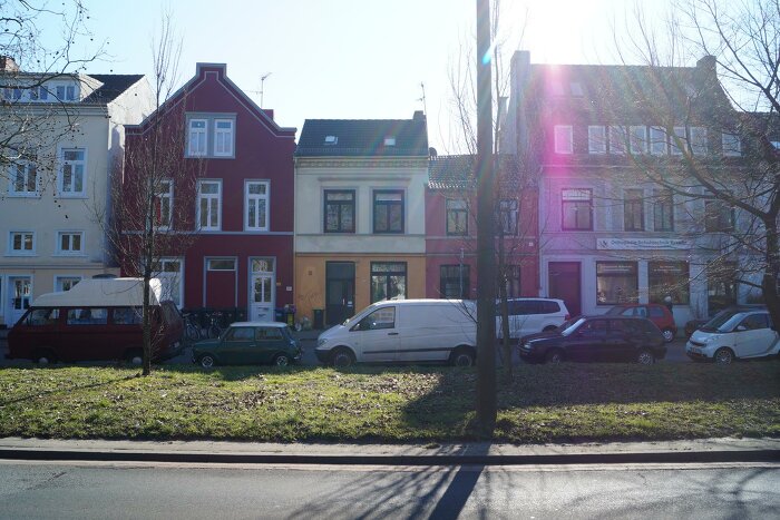 Characteristic of Bremen? Town houses along Rembertikreisel.